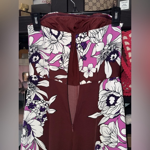 Express Floral Strapless Wide Leg Jumpsuit - Picture 9 of 10